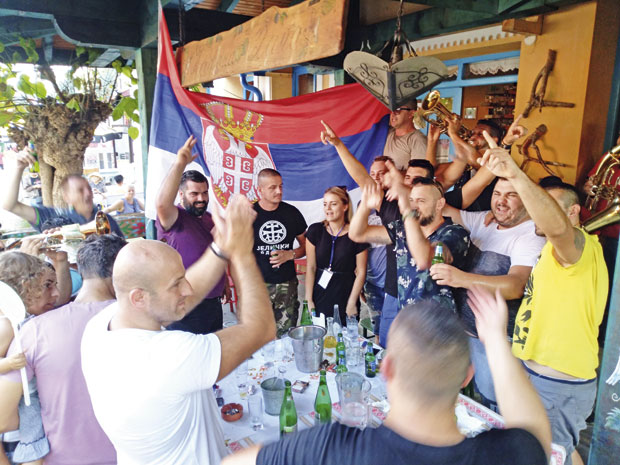 Са 300 тона пива залили 2.500 ражњева